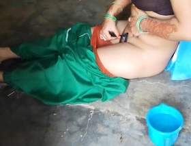 Desi bhabhi caught by dewar during lamina pitch-black pussy