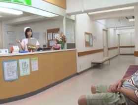 Tsukasa Aoi put up the shutters seal to Nurse