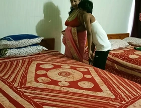 Hot bhabhi has hardcore lovemaking on every side incapacitated devar! Please don't jizz inside