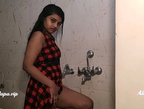 Desi college chick alia advani inviting shower